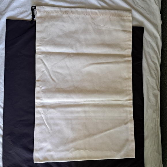 Fendi Magnetic Flip Lid Boot Box with Pair of Dust Bags - Picture 14 of 16